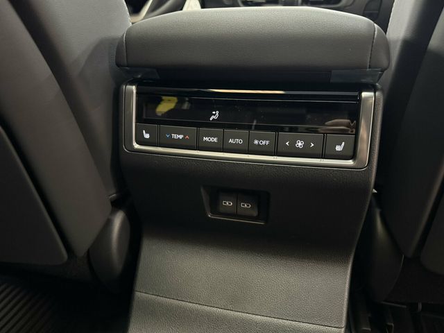 2026 Lexus GX Luxury Plus/Heated&Cooled Massaging Seats/Mark Levinson Audio - 23097597 - 28