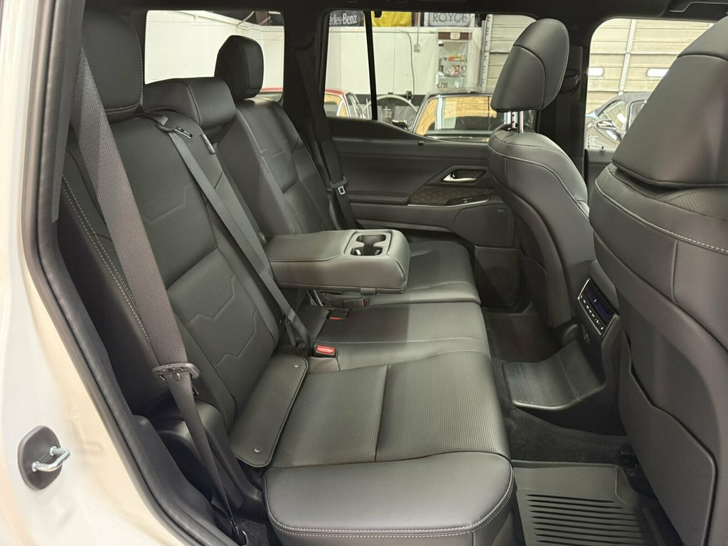 2026 Lexus GX Luxury Plus/Heated&Cooled Massaging Seats/Mark Levinson Audio - 23097597 - 29