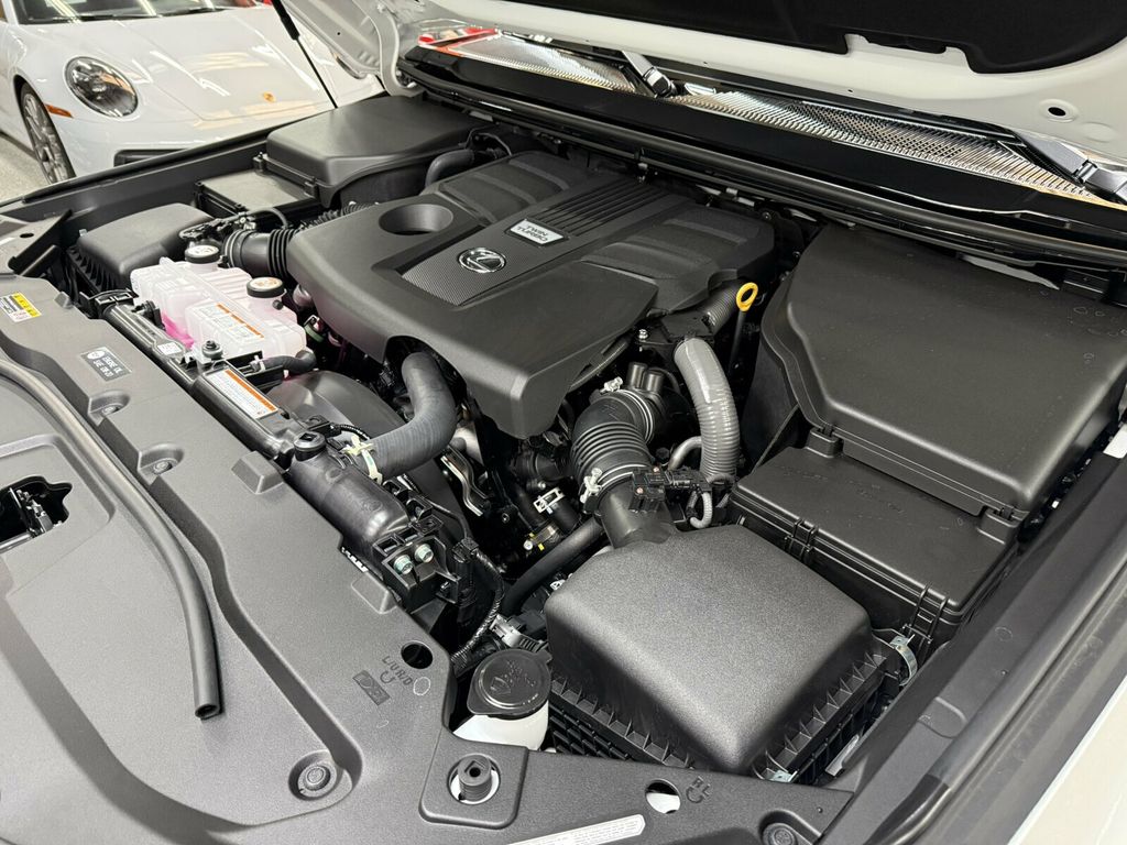 2026 Lexus GX Luxury Plus/Heated&Cooled Massaging Seats/Mark Levinson Audio - 23097597 - 38