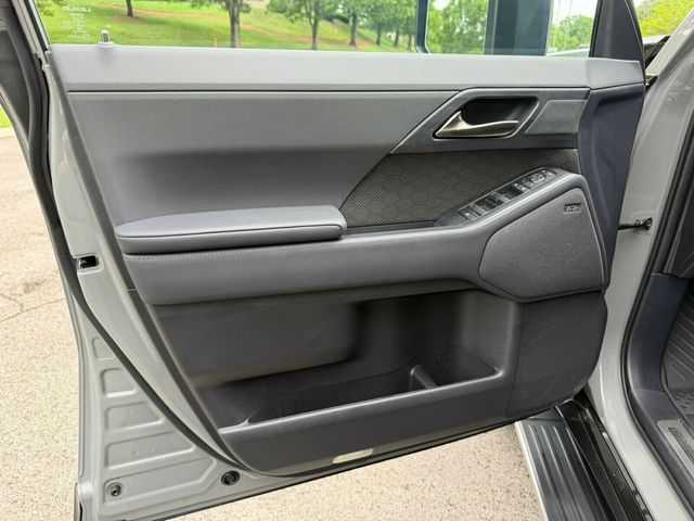 2026 Lexus GX Mark Levinson Premium Audio, Head-Up Display, Cold Area Package - 23032285 - 13