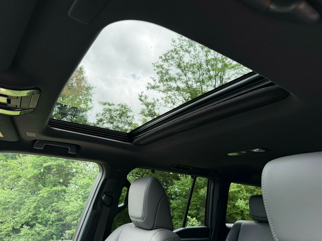 2026 Lexus GX Mark Levinson Premium Audio, Head-Up Display, Cold Area Package - 23032285 - 16