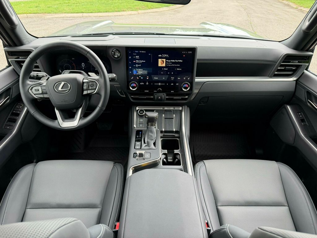 2026 Lexus GX Mark Levinson Premium Audio, Head-Up Display, Cold Area Package - 23032285 - 33