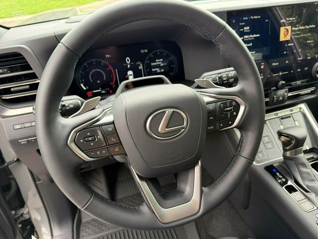 2026 Lexus GX Mark Levinson Premium Audio, Head-Up Display, Cold Area Package - 23032285 - 34