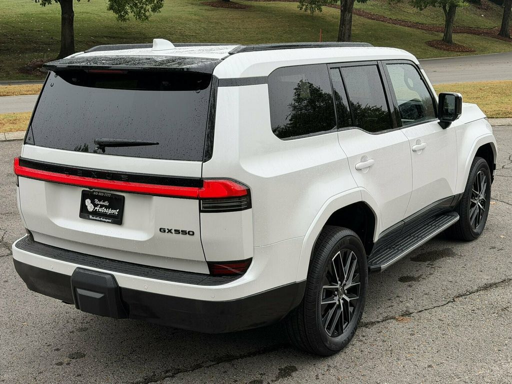 2026 Lexus GX Premium Plus Pkg/Heated&Cooled Seats/Mark Levinson Audio/Sunroof - 23089872 - 10