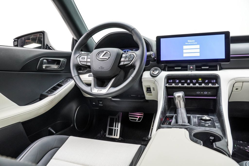 Lexus IS photo 25