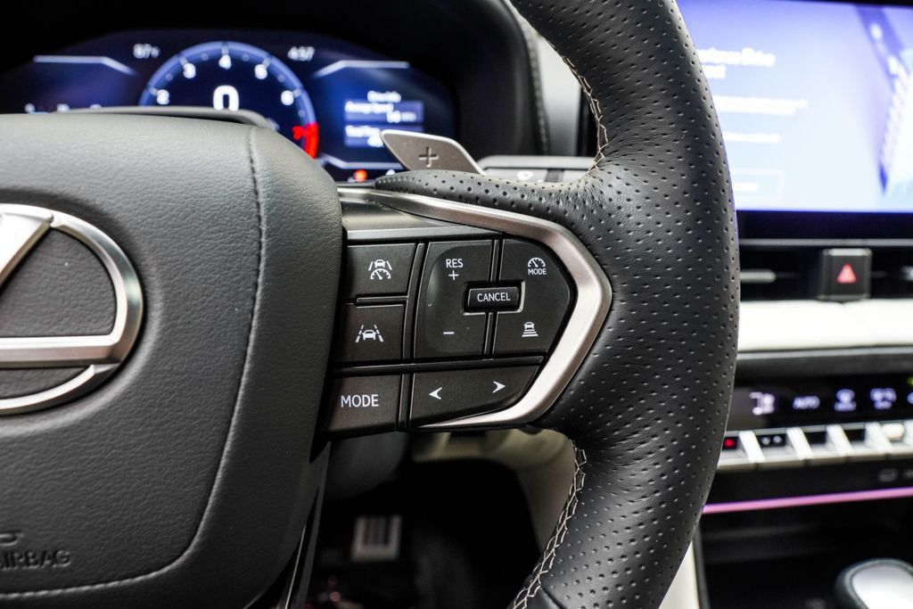 Lexus IS photo 36