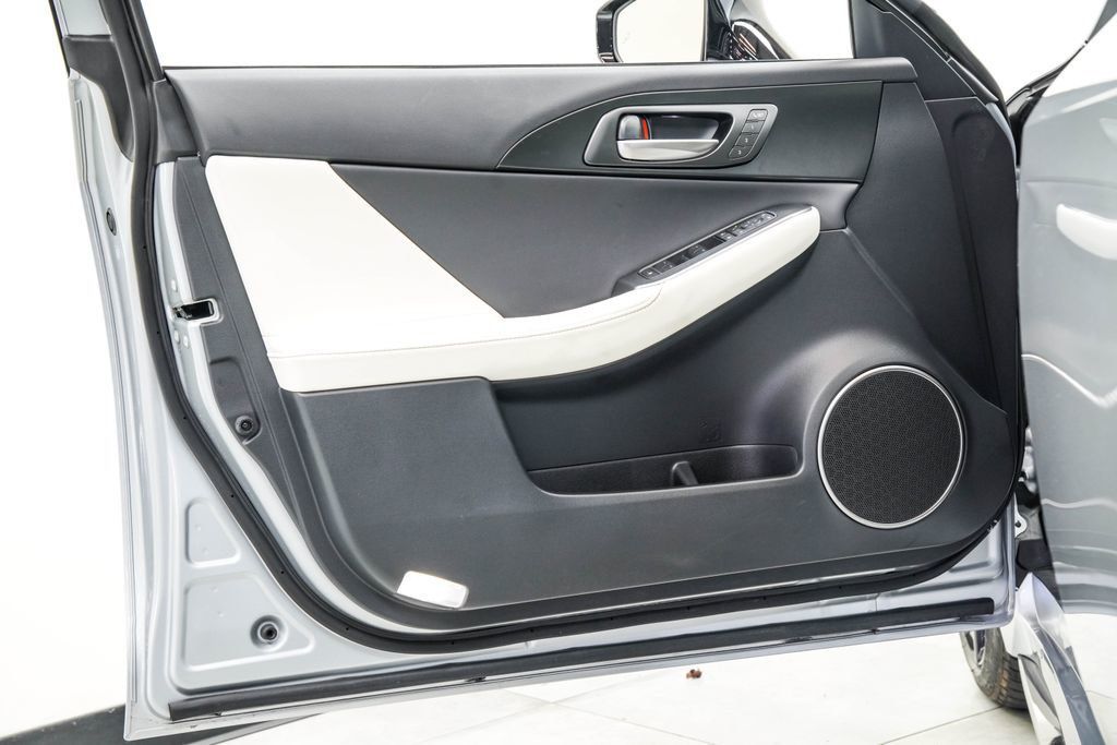 Lexus IS photo 42