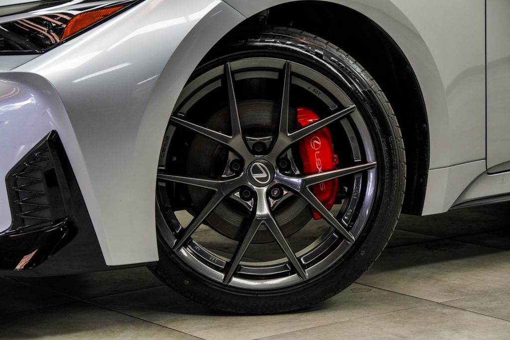 Lexus IS photo 5
