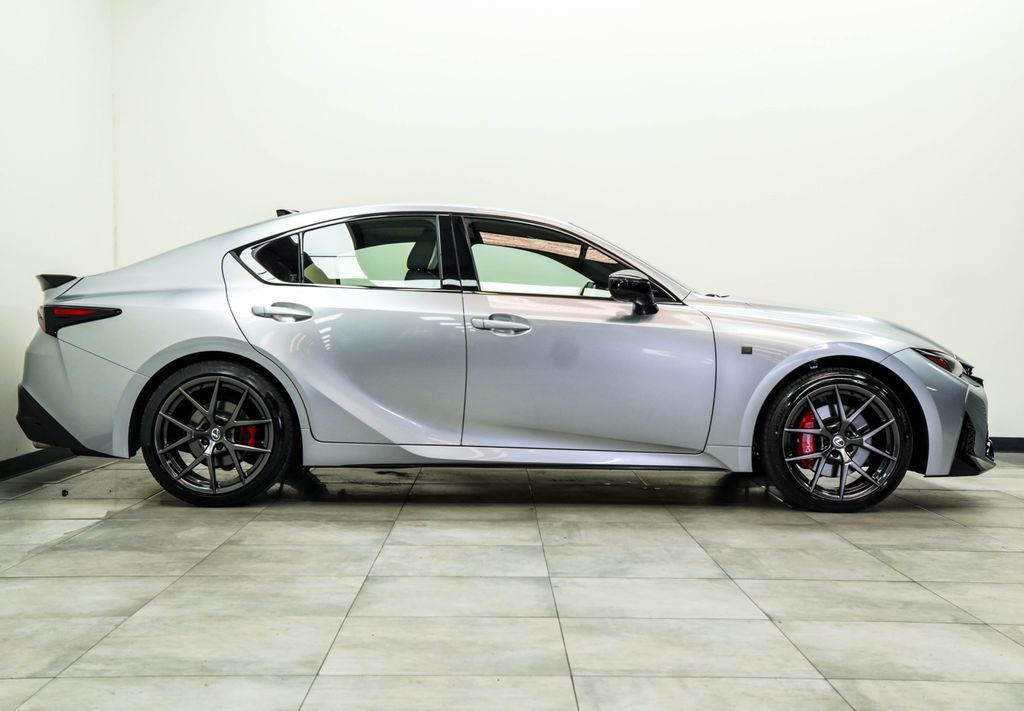 Lexus IS photo 7