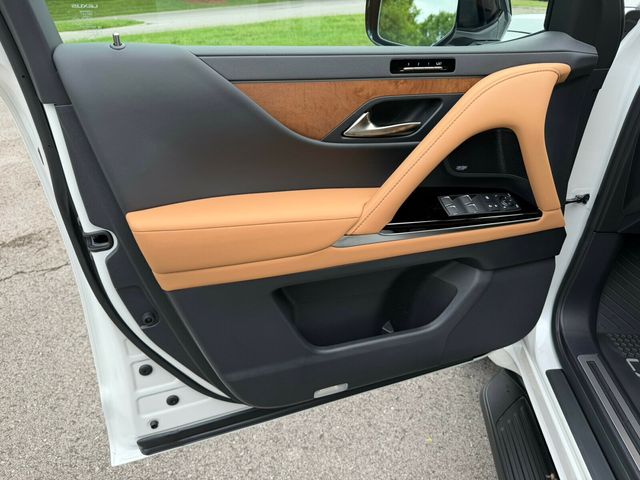 2026 Lexus LX Appearance Package, Premium Paint, PPF, All Weather Floor Mats - 23032283 - 14