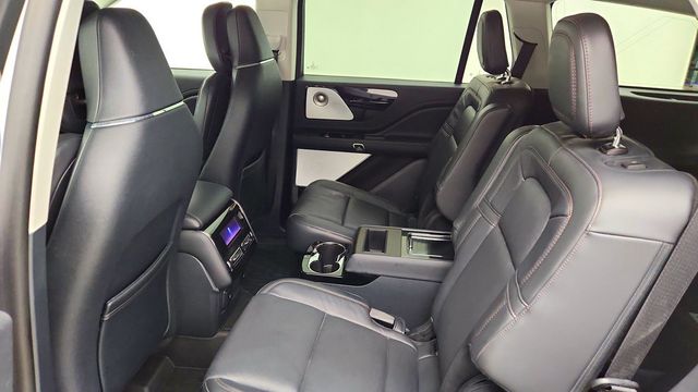 2026 Lincoln Aviator Reserve AWD w/ Equipment Group 201A, Revel Audio & 30-Way Seats - 23099952 - 17