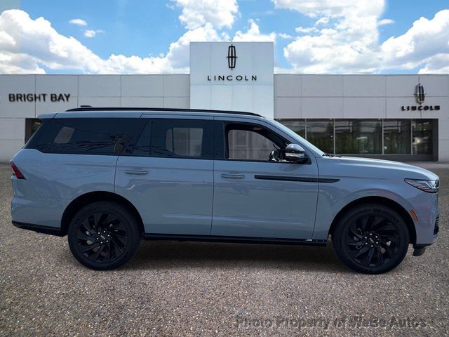 2026 Lincoln Navigator Reserve 4x4 - 23048139 - 3