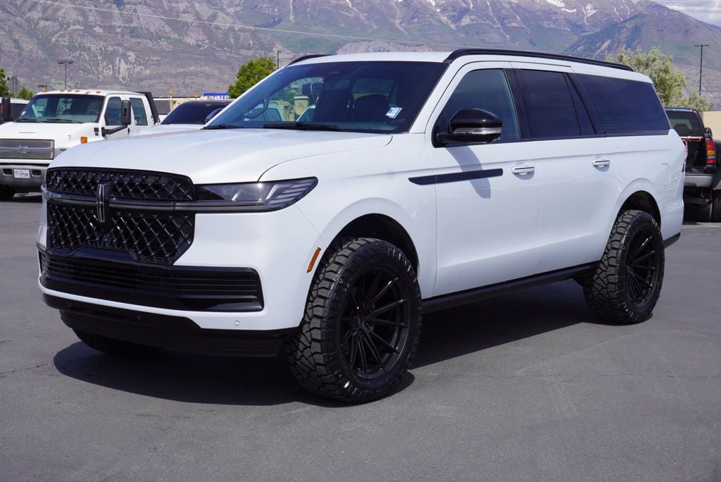 2026 Lincoln Navigator L RESERVE - 23030176 | Video 1