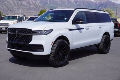 2026 Lincoln Navigator L - 5LMJJ3LG9TEL04214
