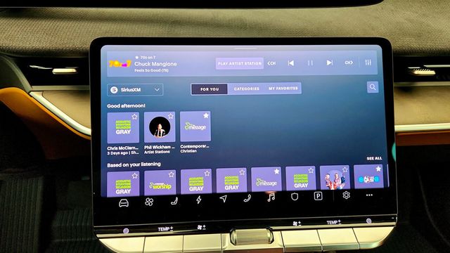 2026 Lucid Gravity Grand Touring AWD w/ Upgraded Orion Wheels in Platinum - 23012566 - 22