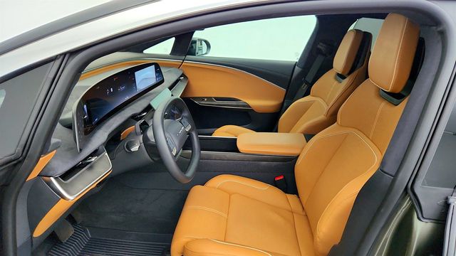 2026 Lucid Gravity Grand Touring AWD w/ Upgraded Orion Wheels in Platinum - 23012566 - 27