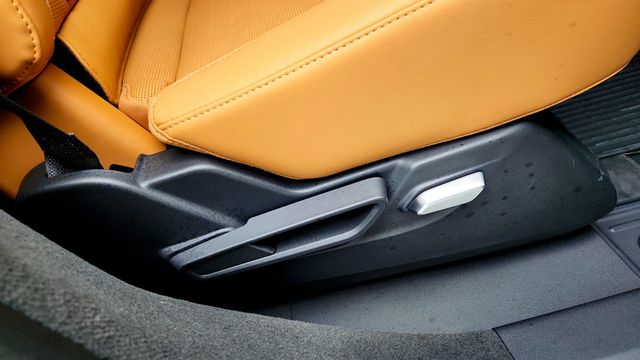 2026 Lucid Gravity Grand Touring AWD w/ Upgraded Orion Wheels in Platinum - 23012566 - 33