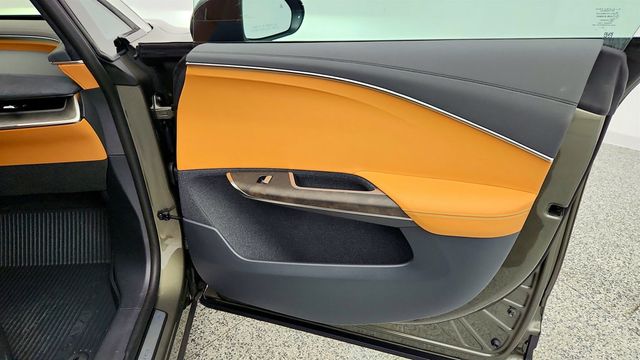 2026 Lucid Gravity Grand Touring AWD w/ Upgraded Orion Wheels in Platinum - 23012566 - 36