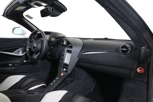 2026 McLaren 750S Spider - 22993555 - 14