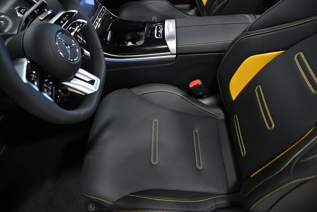 2026 Mercedes-Benz CLE AMG CLE 53 4MATIC+ Cabriolet - 22982839 - 23