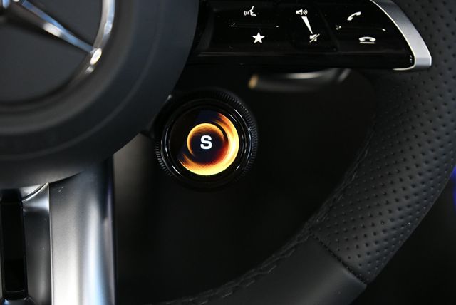 2026 Mercedes-Benz CLE AMG CLE 53 4MATIC+ Cabriolet - 22982839 - 39