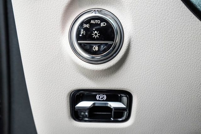 2026 Mercedes-Benz C-Class C 300 4MATIC Sedan - 23051886 - 39
