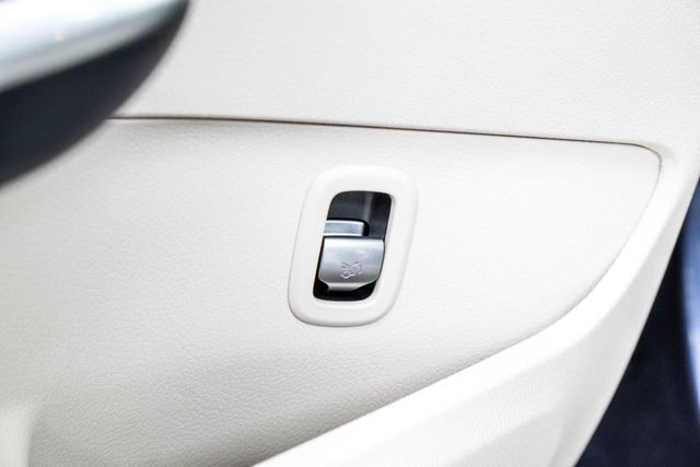 2026 Mercedes-Benz C-Class C 300 4MATIC Sedan - 23051886 - 44