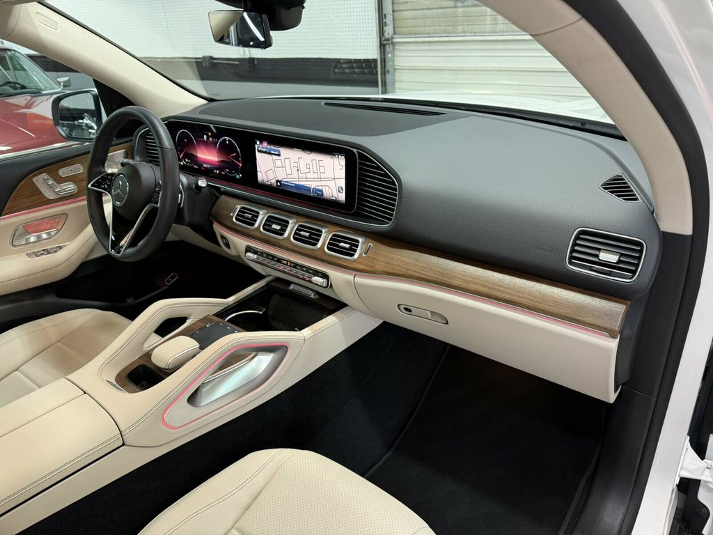 2026 Mercedes-Benz GLE Driver Assist Pkg/Heated&Cooled Seats/AMG Sport Pkg/Pano Roof - 23100327 - 10