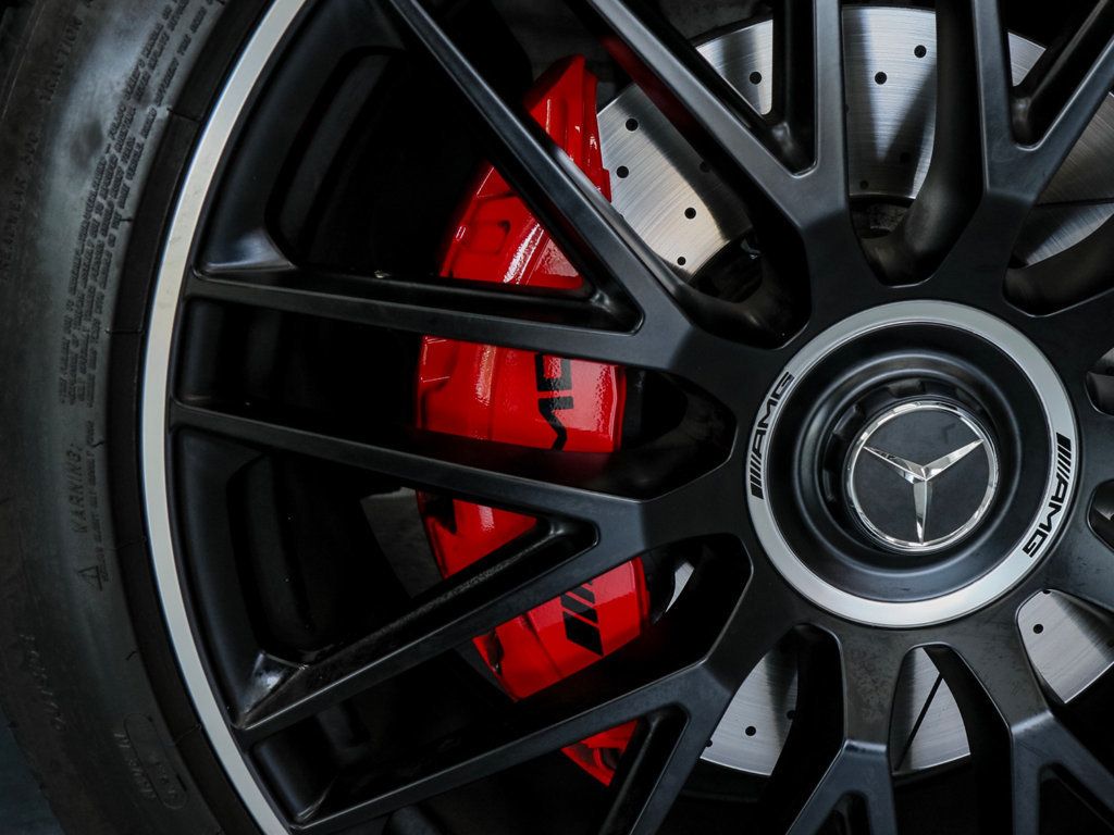 Mercedes-Benz GLS photo 15