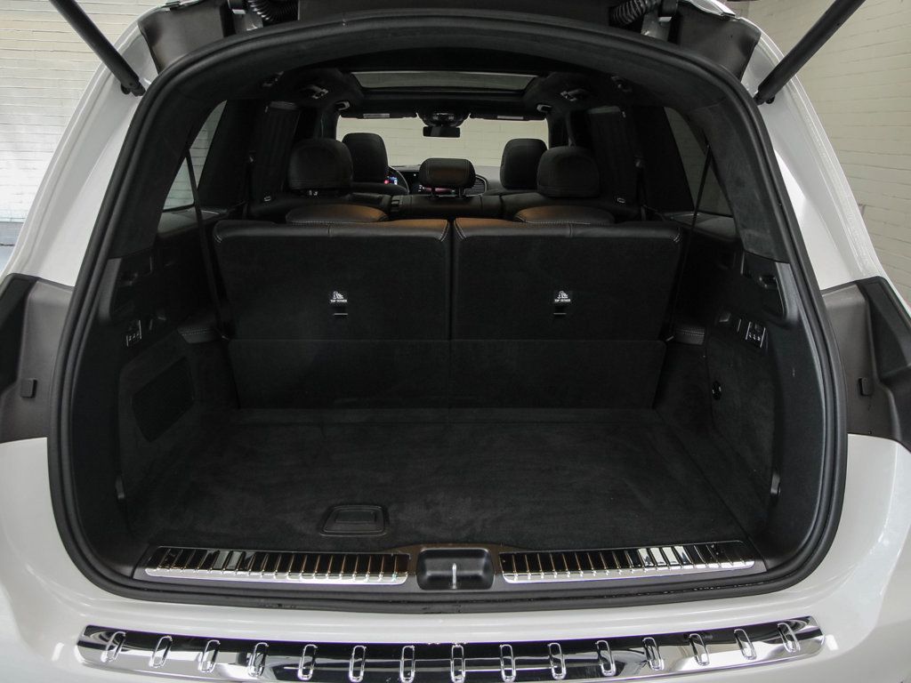 Mercedes-Benz GLS photo 40