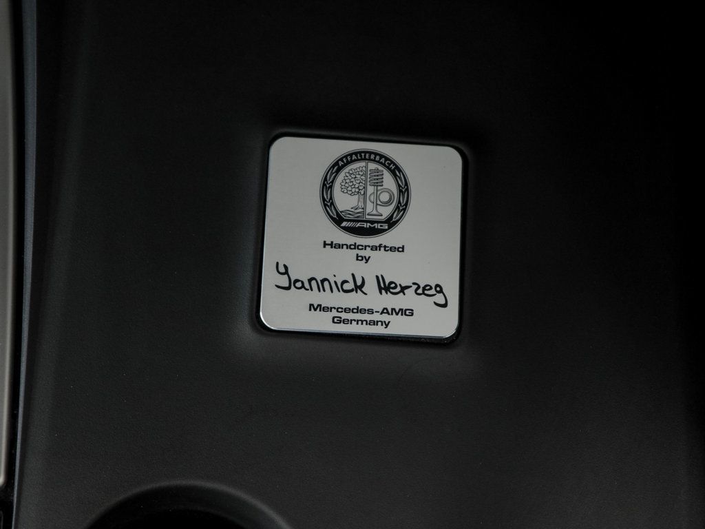 Mercedes-Benz GLS photo 8
