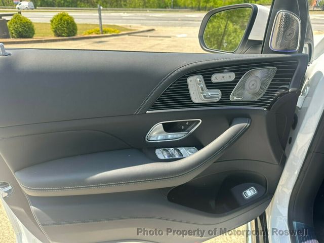 2026 Mercedes-Benz GLS Maybach GLS 600 4MATIC SUV - 22996843 - 16