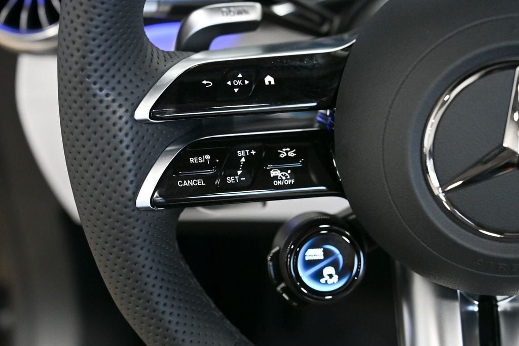 2026 Mercedes-Benz SL AMG SL 63 S E Performance Roadster - 22967893 - 54