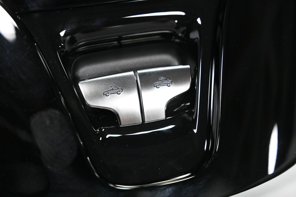 2026 Mercedes-Benz SL AMG SL 63 S E Performance Roadster - 22967893 - 63