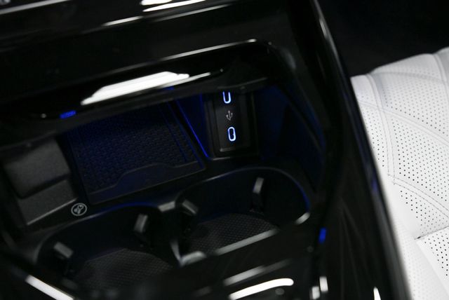 2026 Mercedes-Benz SL AMG SL 63 S E Performance Roadster - 22967893 - 69