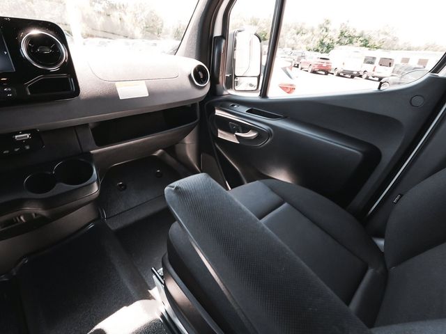 2026 Mercedes-Benz Sprinter 2500 High Roof 4-Cyl Diesel - 23077356 - 32