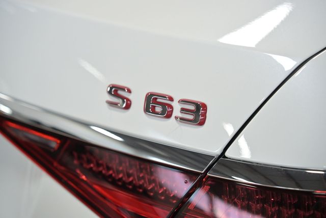 2026 Mercedes-Benz S-Class AMG S 63 E 4MATIC Sedan - 22986297 - 10