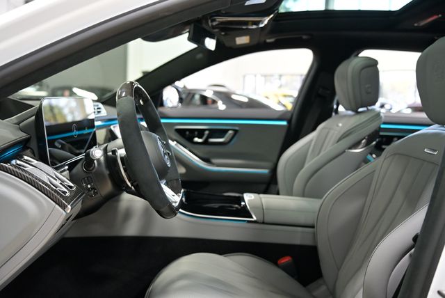 2026 Mercedes-Benz S-Class AMG S 63 E 4MATIC Sedan - 22986297 - 19