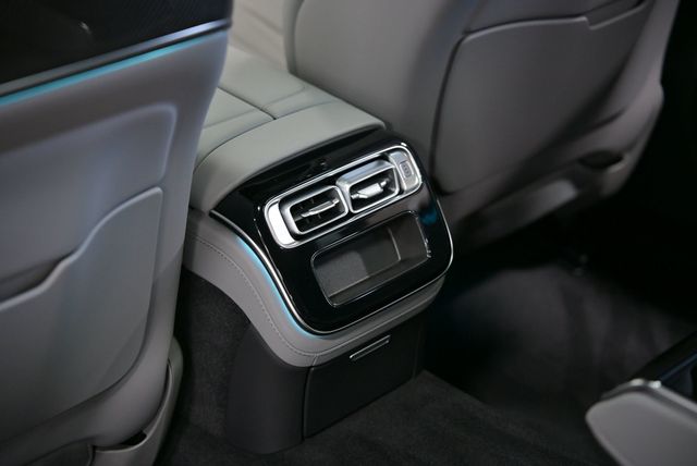 2026 Mercedes-Benz S-Class AMG S 63 E 4MATIC Sedan - 22986297 - 30