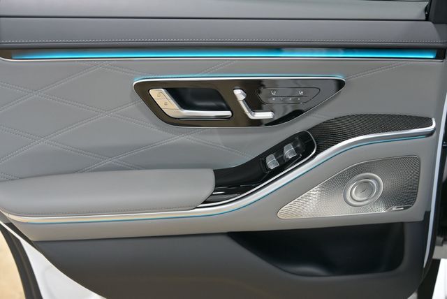 2026 Mercedes-Benz S-Class AMG S 63 E 4MATIC Sedan - 22986297 - 31