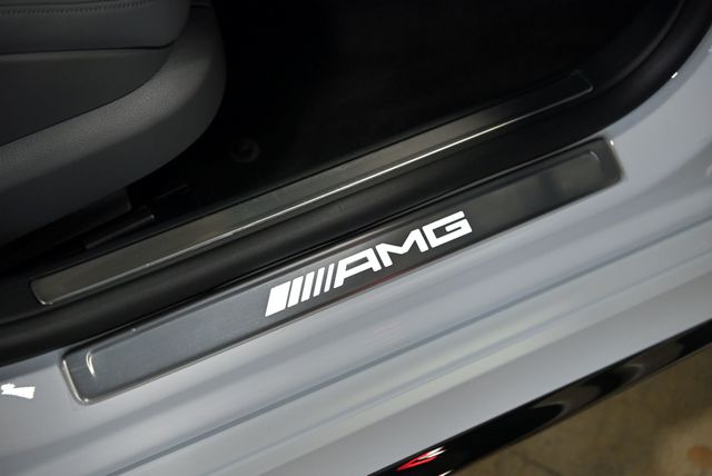 2026 Mercedes-Benz S-Class AMG S 63 E 4MATIC Sedan - 22986297 - 43