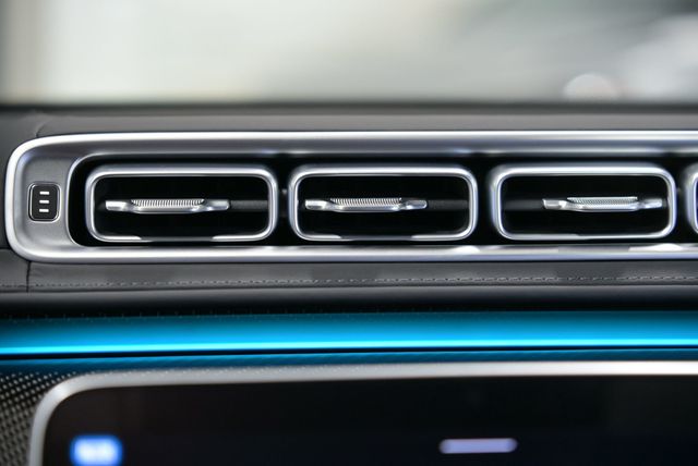 2026 Mercedes-Benz S-Class AMG S 63 E 4MATIC Sedan - 22986297 - 59