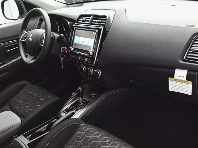 2026 Mitsubishi Outlander Sport 2.0 ES - 23041211 - 31