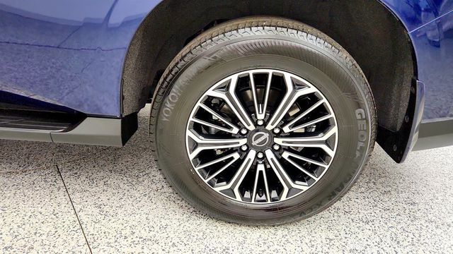 2026 Nissan Armada 4x4 Platinum *Ltd Avail* w/ Cross Bars - 23079602 - 8