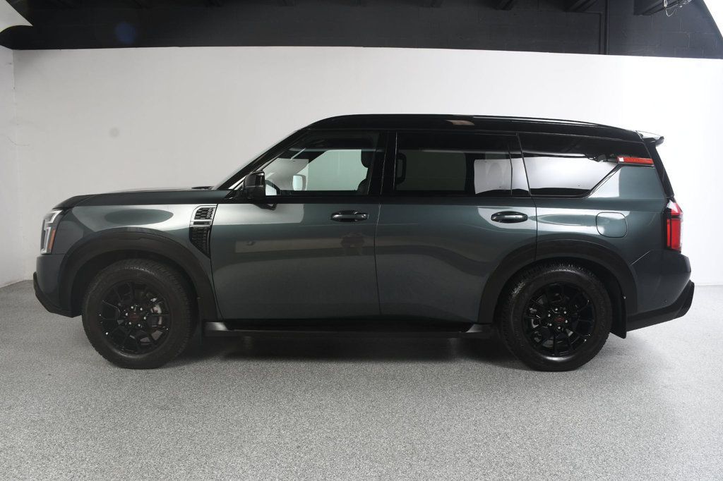 Nissan Armada photo 3