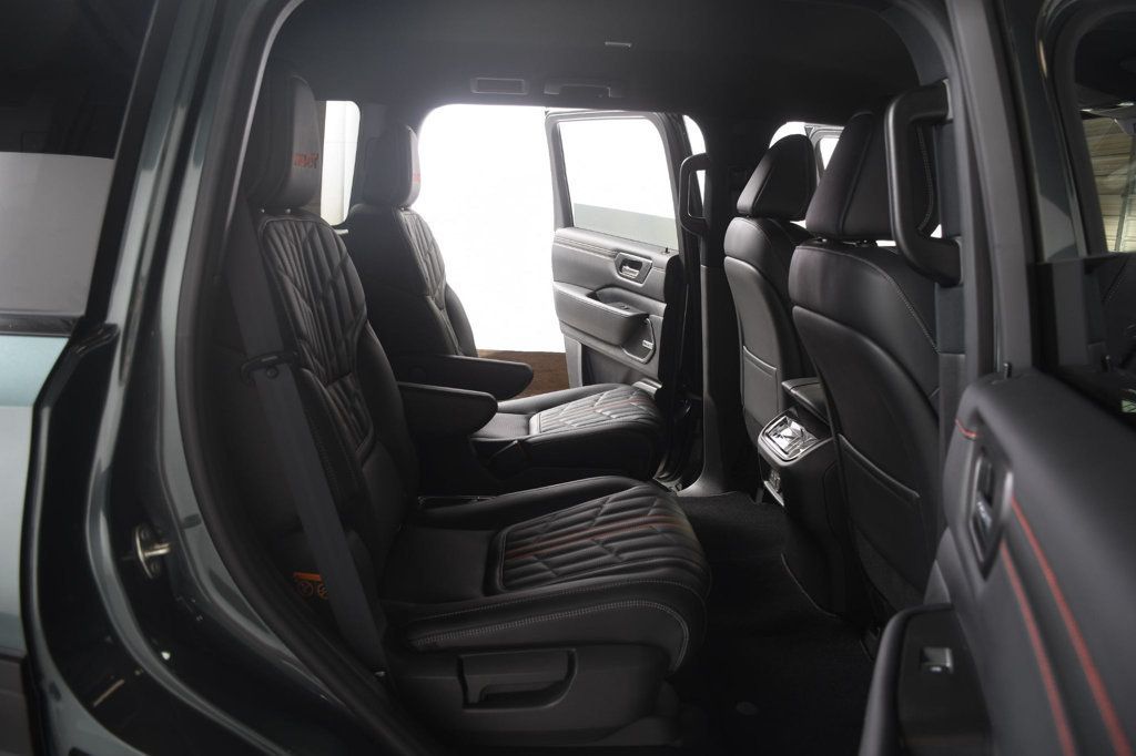 Nissan Armada photo 35