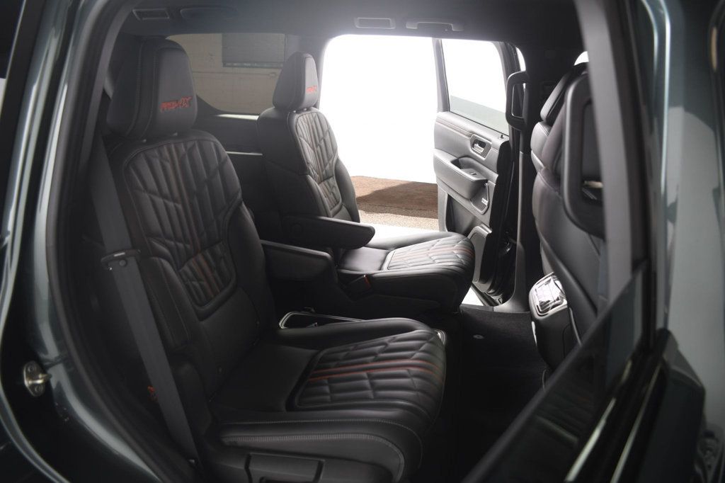 Nissan Armada photo 36