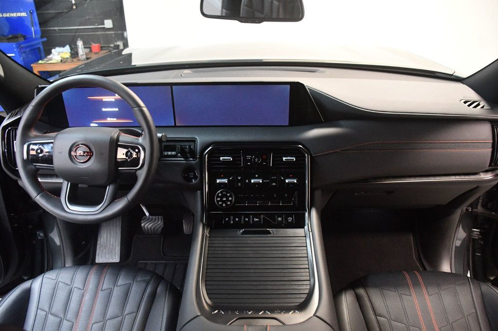 Nissan Armada photo 5