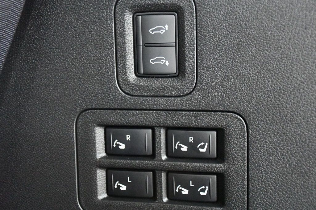 Nissan Armada photo 80