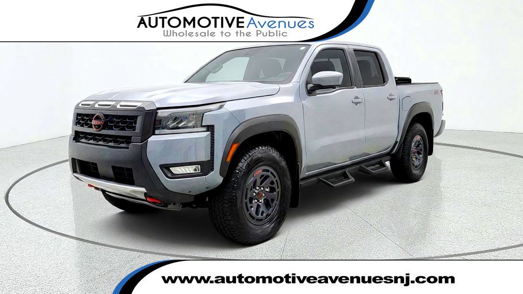 2026 Nissan Frontier Crew Cab 4x4 PRO-4X w/ Convenience Pkg, Tonneau & Step Rails - 23083472 | Video 1